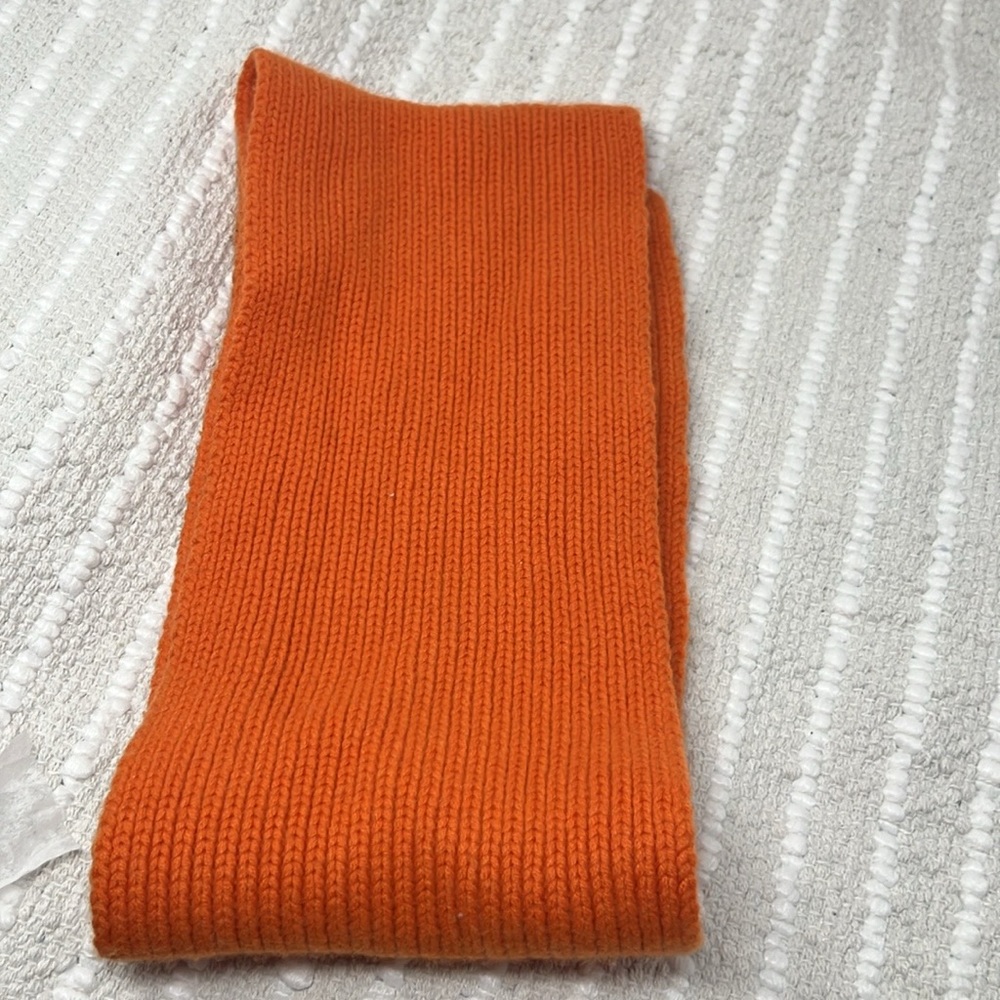 Theory Cashmere Ribbed Knit Scarf Unisex 59” L X 7” W